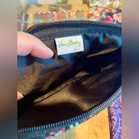 🌸Vera Bradley (3) and more Makeup Bags - Set of 5🌸 - Picture 4 of 8